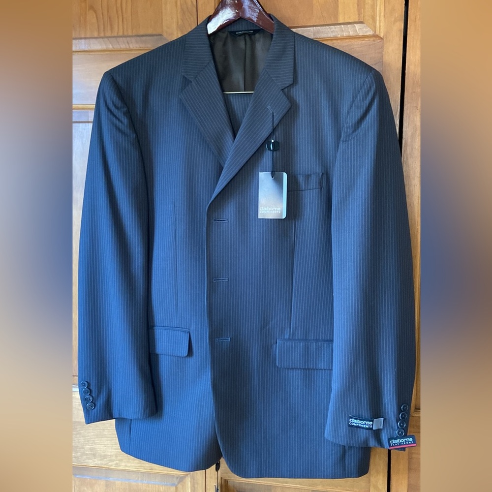 NWT 2 piece men’s Claiborne suit